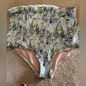 Kortni jeane swim bottom in medium